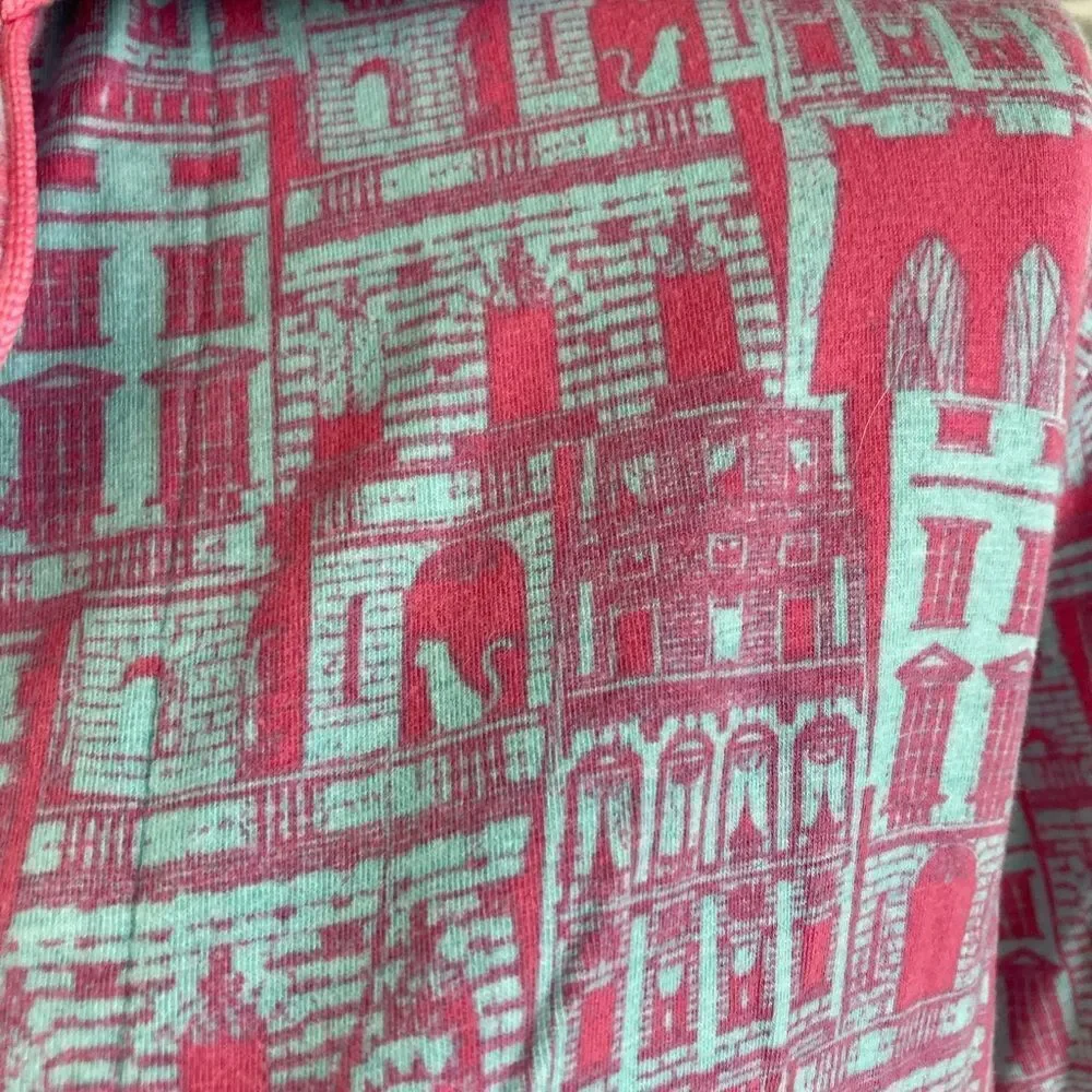 BedHead VTG NYC Print Pink and Blue PJ Top skyline, Statue of Liberty, & cat